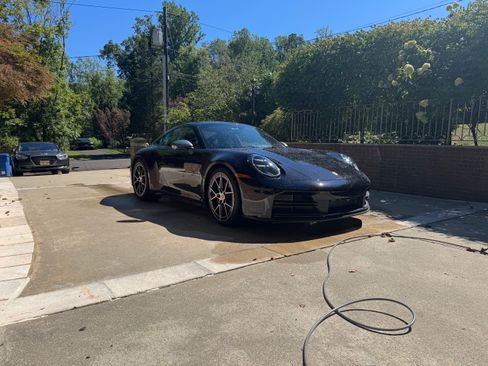 Used 2025 Porsche 911 Carrera T image 2