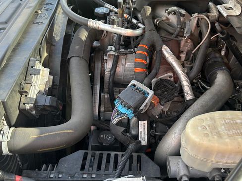 Used 2015 GMC Sierra 2500 Denali w/ Duramax Plus Package image 13