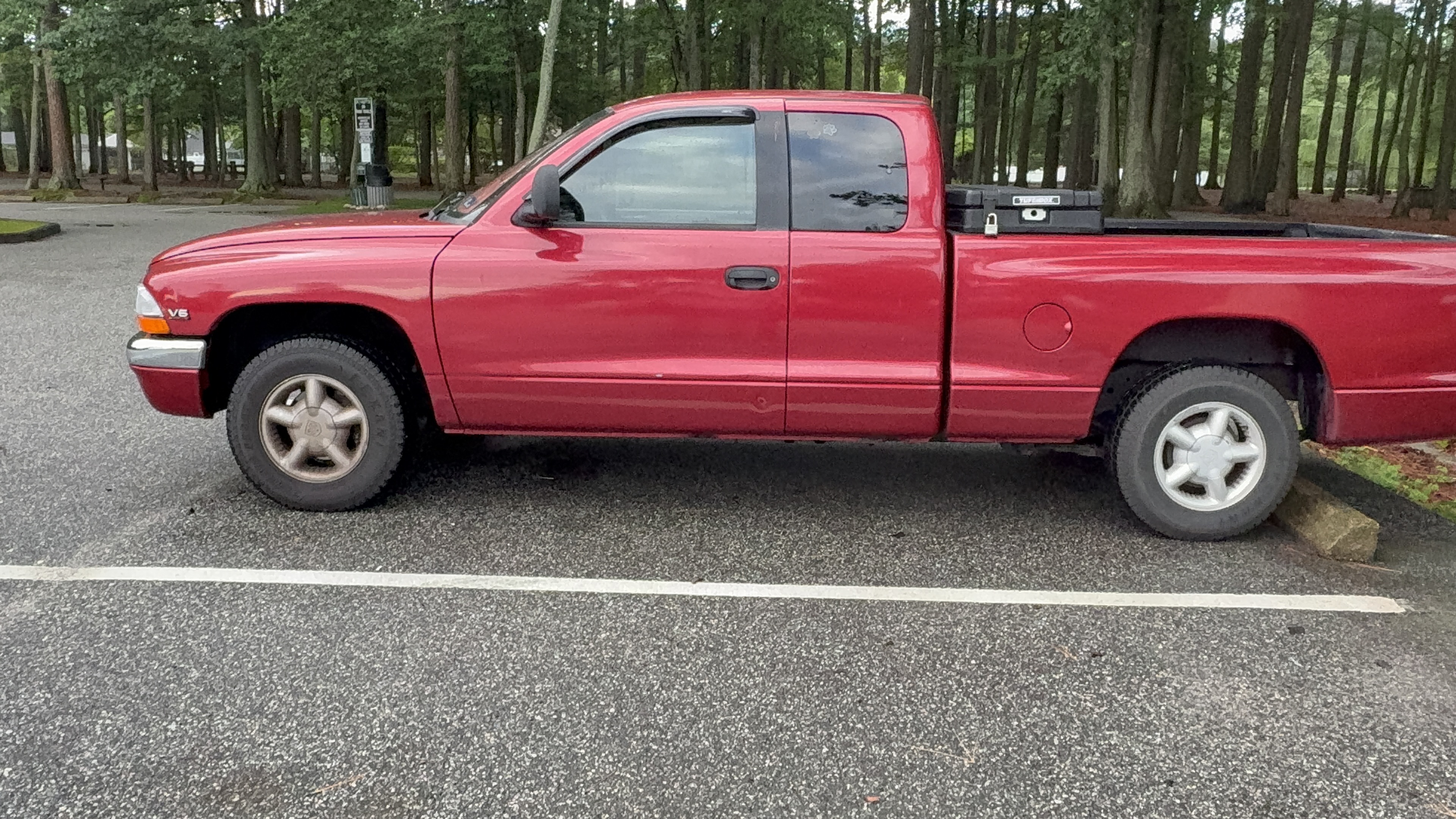 Used 1997 Dodge Dakota 2WD Club Cab image 2