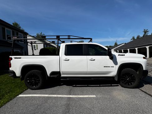 Used 2025 Chevrolet Silverado 2500 LT w/ Trail Boss Package AWD/4WD image 1