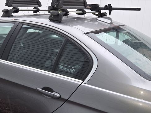 Used 2010 BMW 335i xDrive Sedan image 5