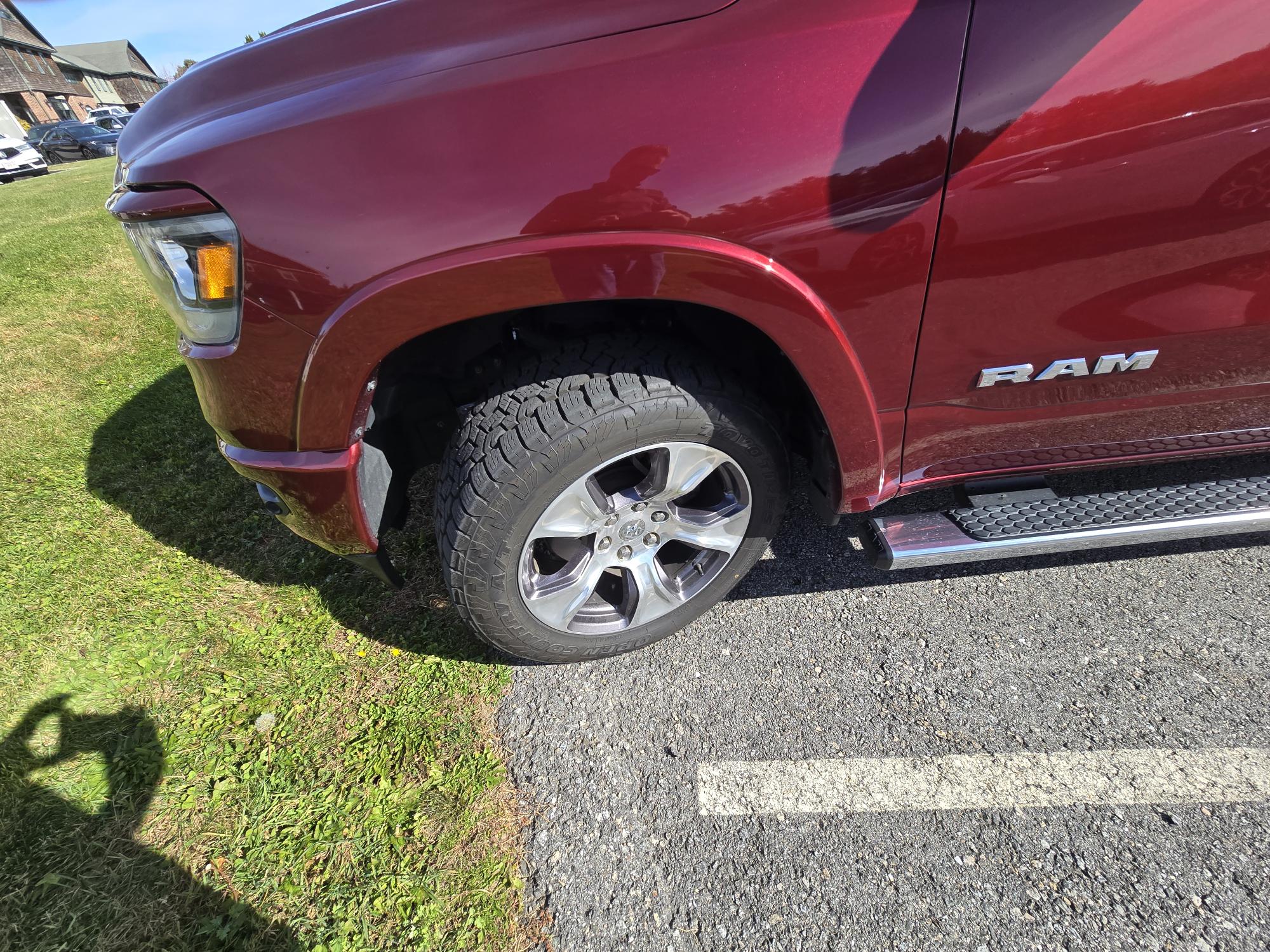 Used 2021 RAM 1500 Laramie w/ Sport Appearance Package AWD/4WD image 17
