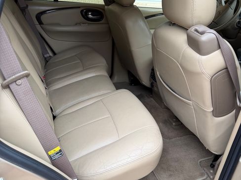 Used 2004 Buick Rainier CXL Plus w/ Convenience Package image 14