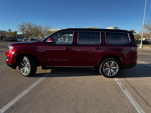 Used 2022 Jeep Grand Wagoneer Series III image 21