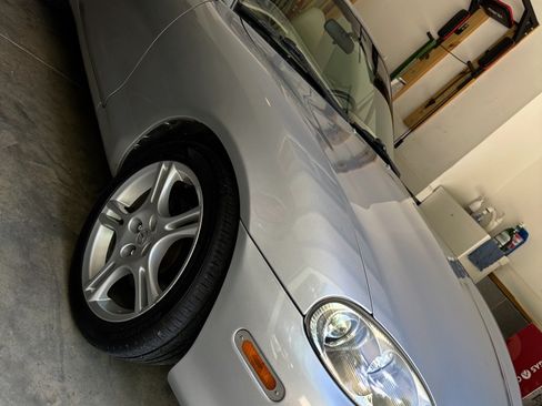 Used 2004 MAZDA MX-5 Miata LS image 13