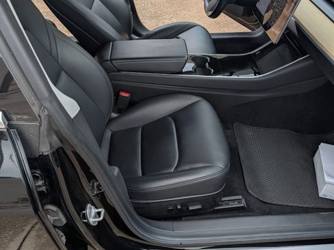 Used 2019 Tesla Model 3 Standard Range Plus RWD image 13