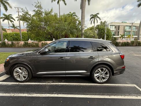 Used 2022 Audi Q7 3.0T Prestige image 2