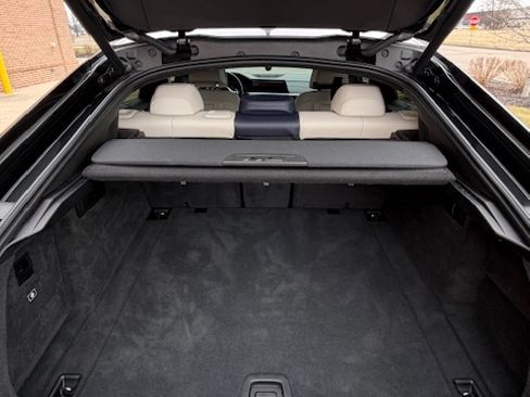 Used 2022 BMW X6 M50i w/ Executive Package image 13