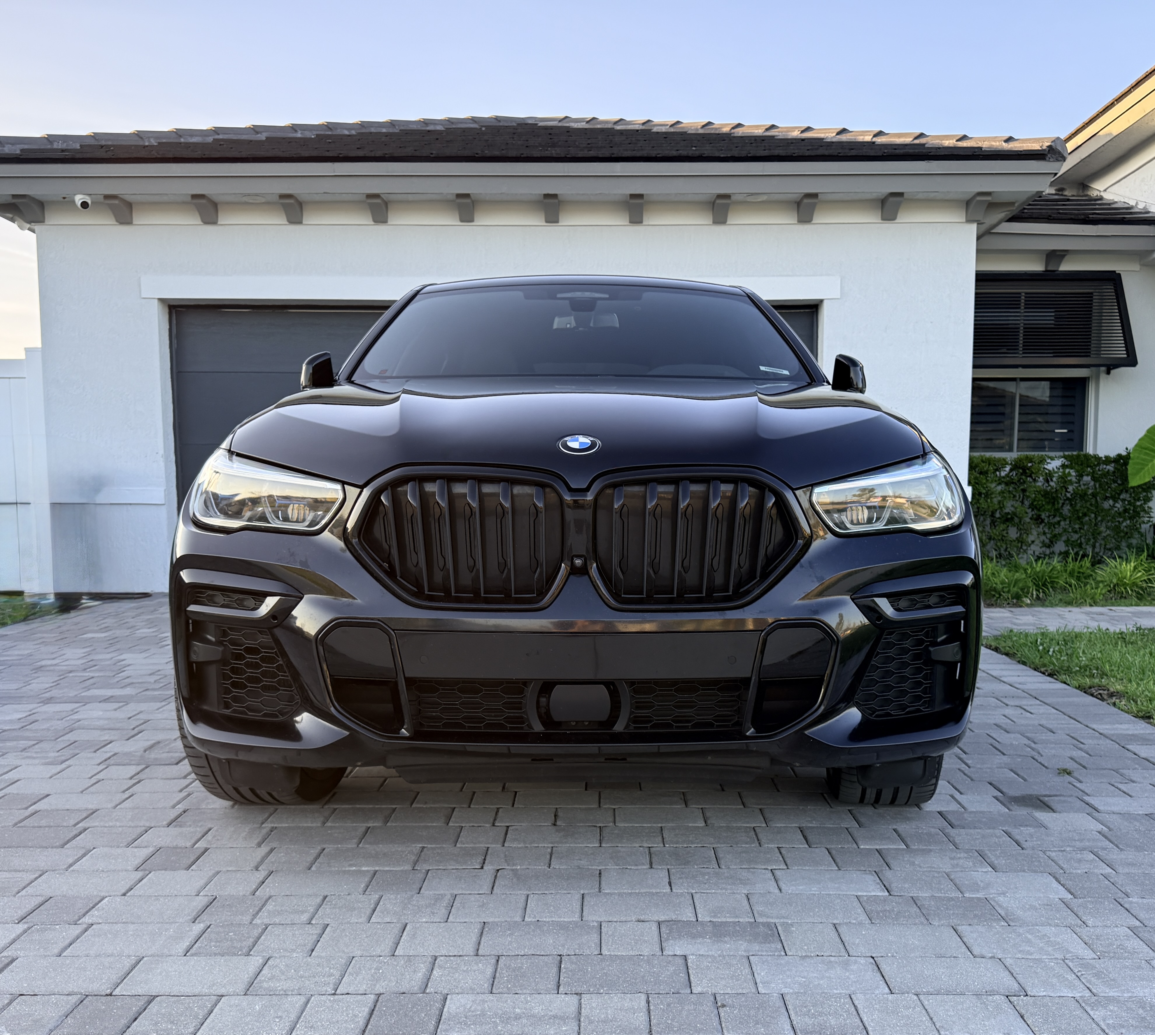 Used 2022 BMW X6 M50i w/ Executive Package AWD/4WD image 6