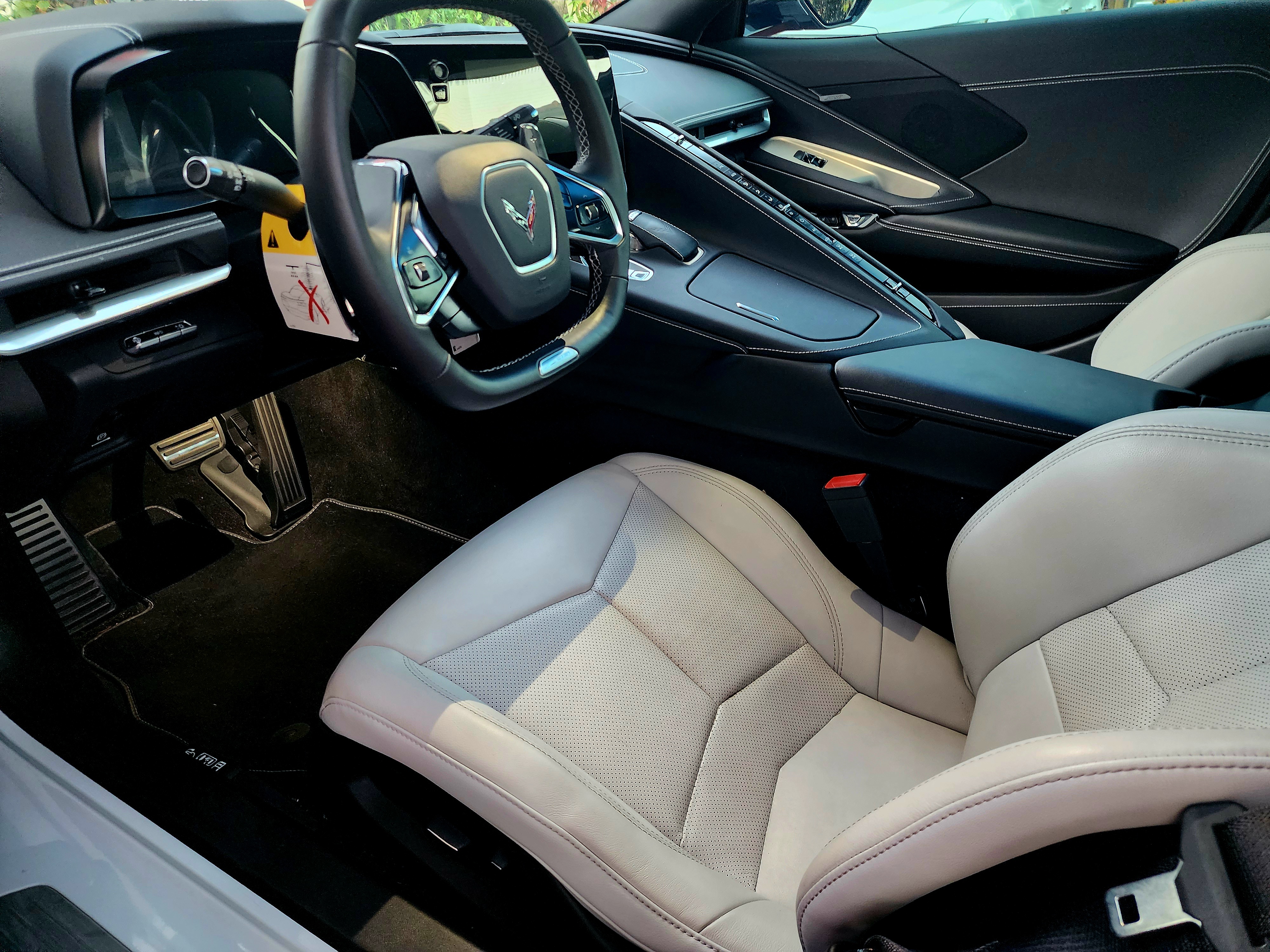 Used 2024 Chevrolet Corvette Z06 RWD image 6