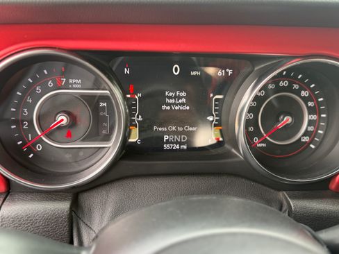 Used 2021 Jeep Wrangler Unlimited Rubicon w/ Xtreme Recon 35" Tire Package image 17