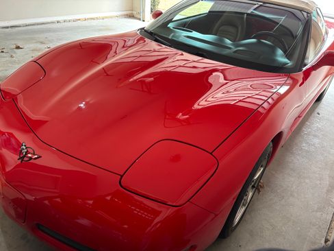 Used 1999 Chevrolet Corvette Convertible w/ Memory Pkg image 15