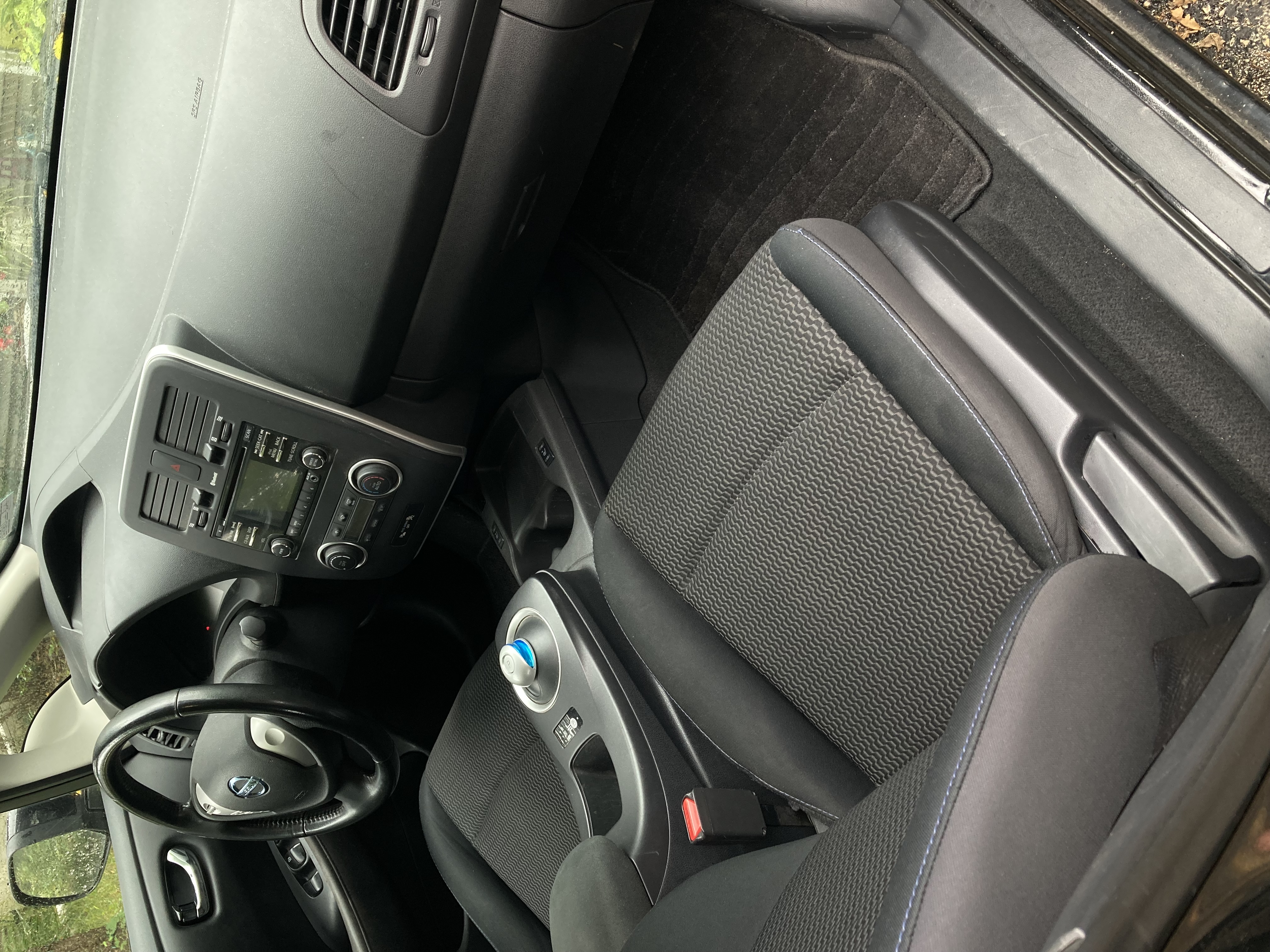Used 2014 Nissan Leaf S w/ Charge Package FWD image 15