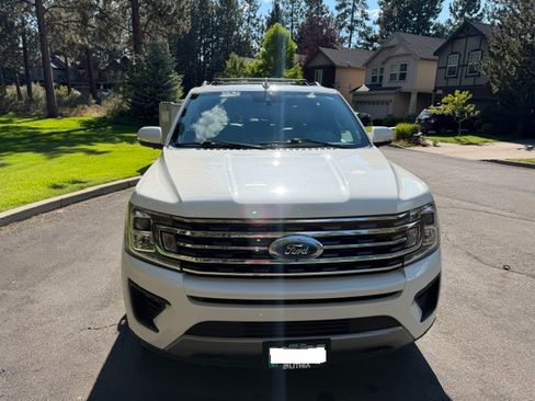 Used 2021 Ford Expedition XLT AWD/4WD image 8