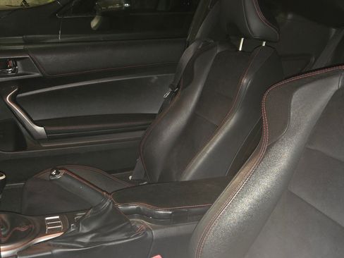 Used 2014 Subaru BRZ Limited RWD image 8