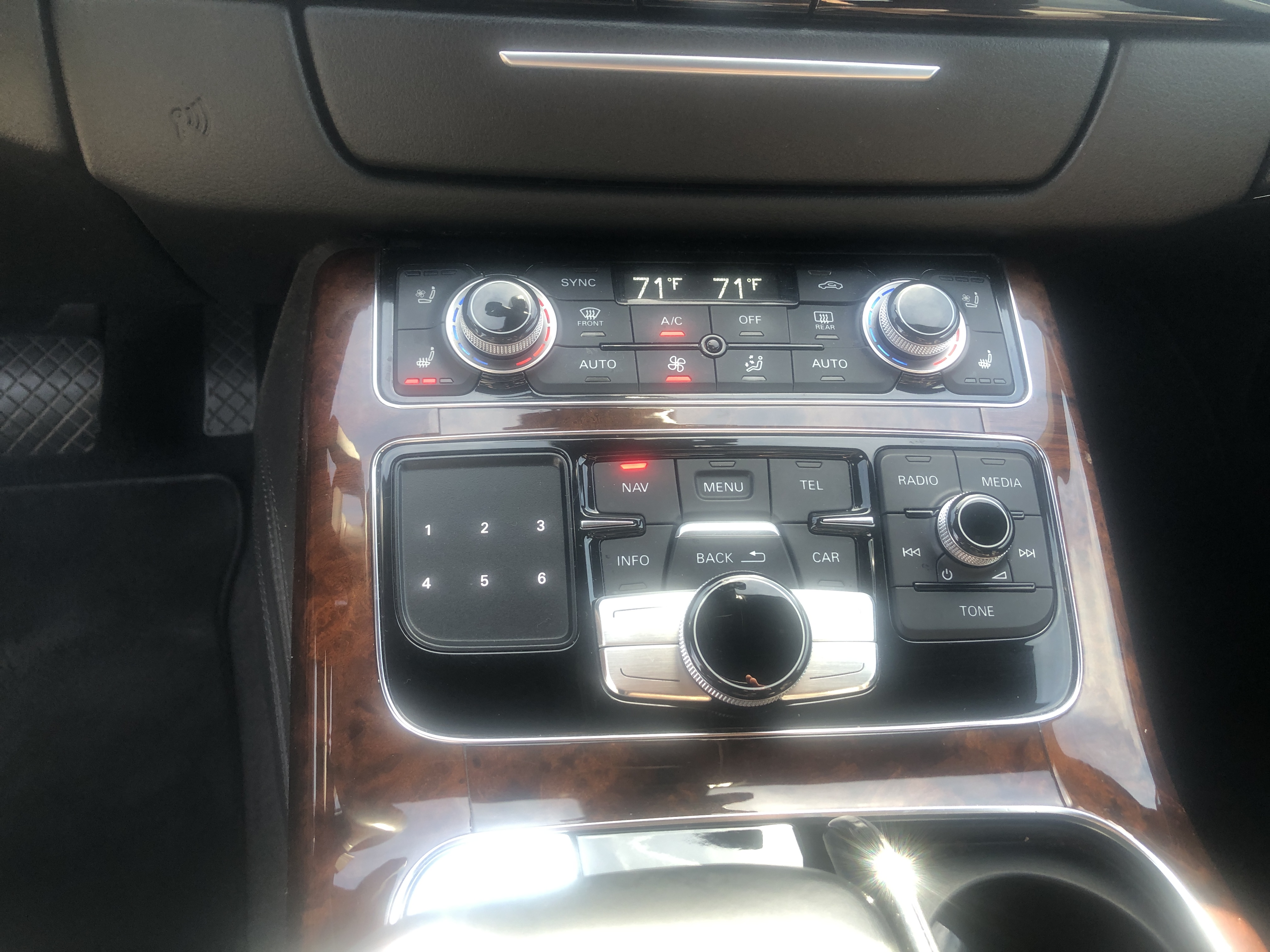 Used 2013 Audi A8 L 3.0T w/ Driver Assistance Pkg AWD/4WD image 13