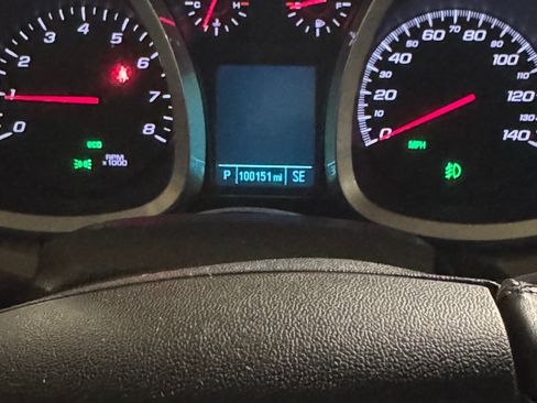 Used 2016 Chevrolet Equinox LTZ w/ Enhanced Convenience Package image 10