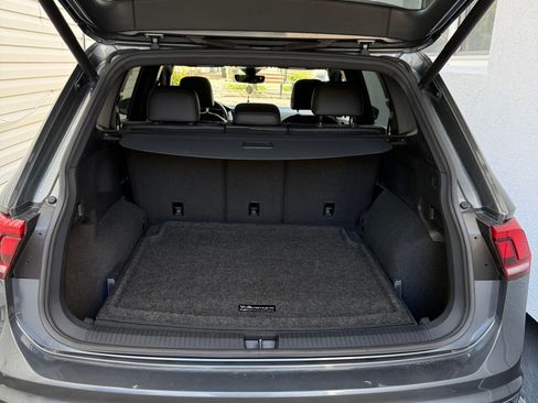 Used 2020 Volkswagen Tiguan SEL Premium R-Line image 5