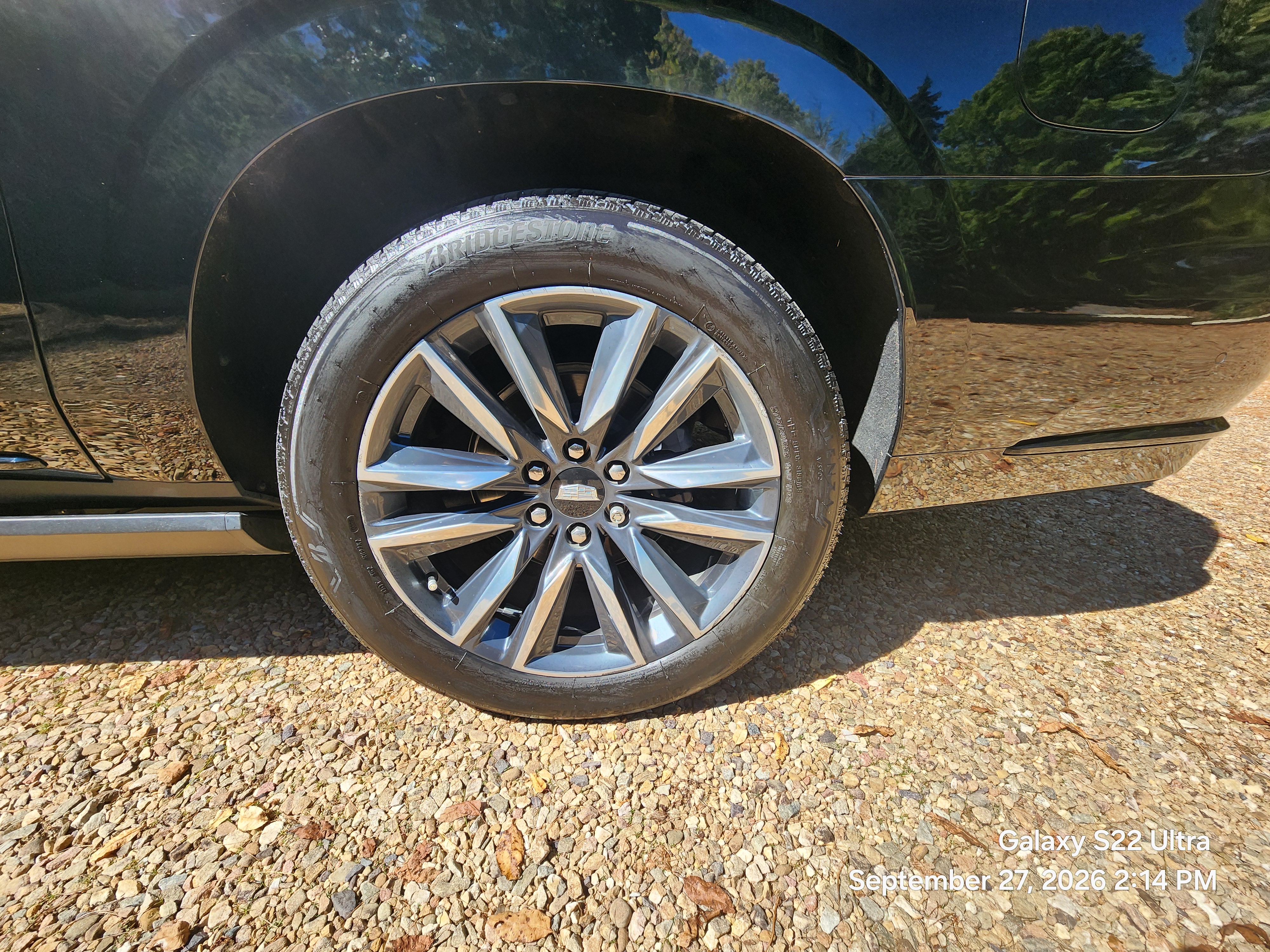 Used 2023 Cadillac Escalade ESV Sport w/ Touring Package RWD image 8