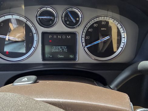 Used 2013 Cadillac Escalade EXT Luxury AWD/4WD image 8