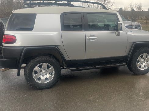Used 2007 Toyota FJ Cruiser 4WD image 6