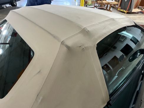 Used 2000 Chevrolet Corvette Convertible w/ Memory Pkg image 21