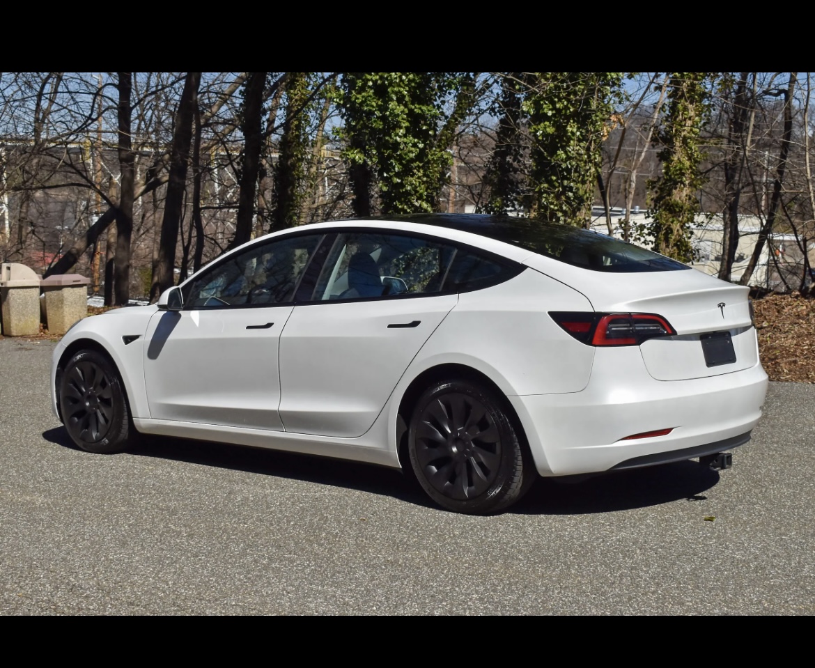 Used 2023 Tesla Model 3 Standard Range RWD image 10