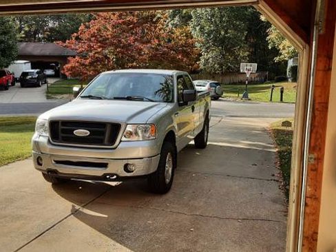 Used 2007 Ford F150 STX image 1