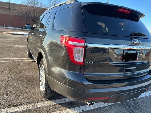 Used 2014 Ford Explorer XLT w/ Equipment Group 202A image 10