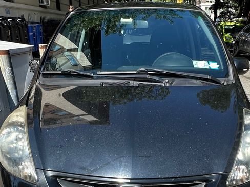 Used 2008 Honda Fit image 1