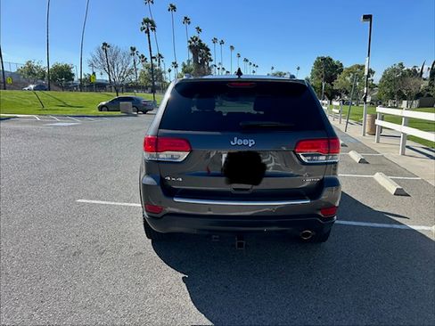 Used 2017 Jeep Grand Cherokee Limited image 4