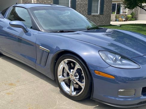 Used 2011 Chevrolet Corvette Grand Sport w/ Preferred Equipment Group RWD image 1
