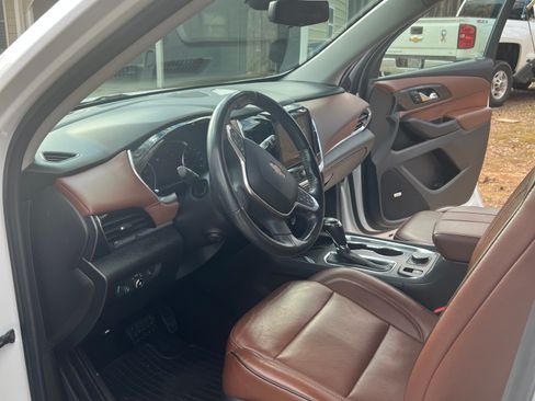 Used 2018 Chevrolet Traverse High Country image 12