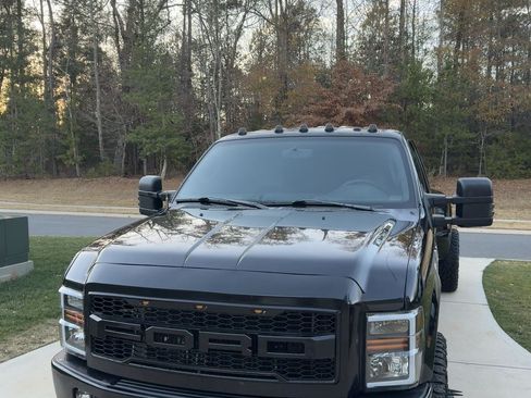 Used 2010 Ford F350 XLT image 4