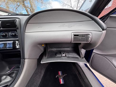 Used 2000 Ford Mustang Coupe RWD image 10