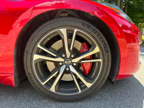 Used 2018 Nissan 370Z Coupe image 11