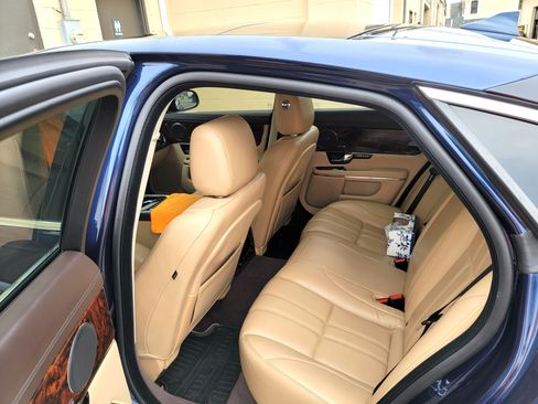 Used 2013 Jaguar XJ AWD image 12