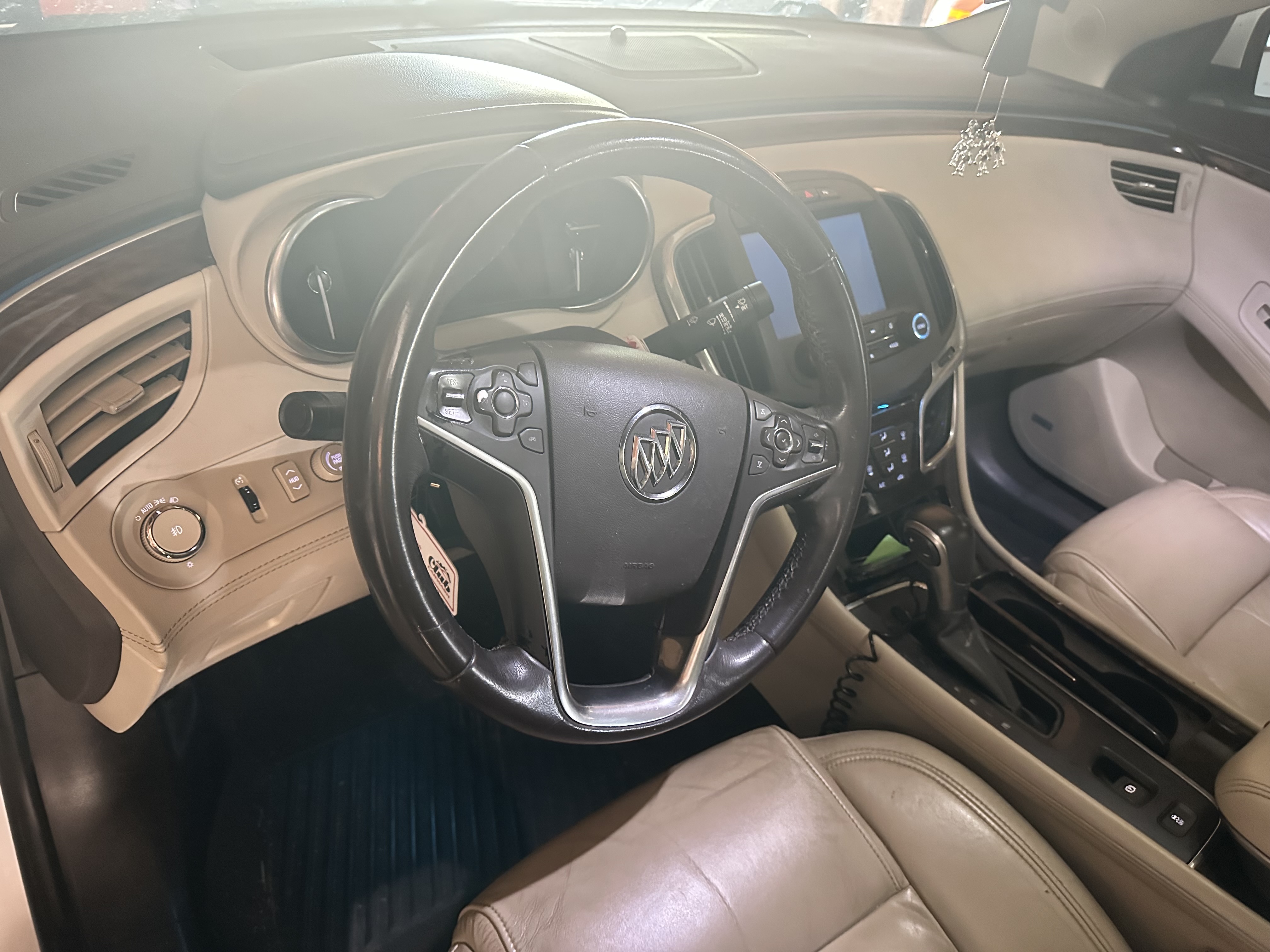 Used 2016 Buick LaCrosse Leather w/ Experience Buick Package FWD image 8