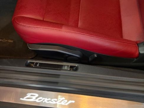 Used 2024 Porsche 718 Boxster image 13