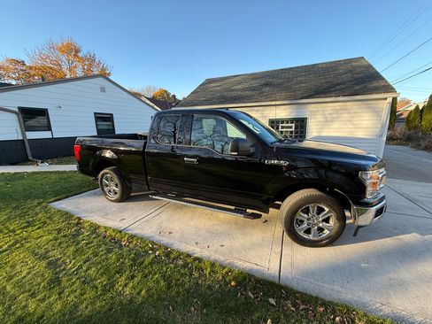 Used 2018 Ford F150 XLT w/ Equipment Group 302A Luxury image 1