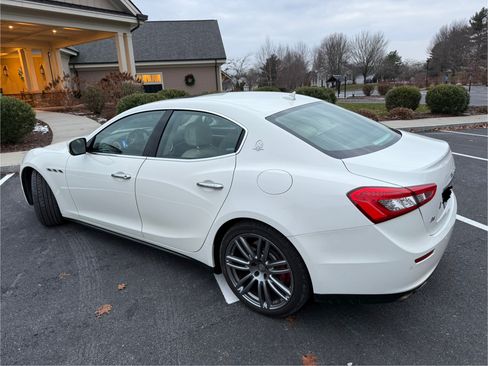 Used 2015 Maserati Ghibli S Q4 image 2