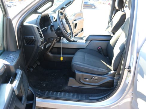 Used 2016 Ford F150 XLT w/ Equipment Group 302A Luxury image 20