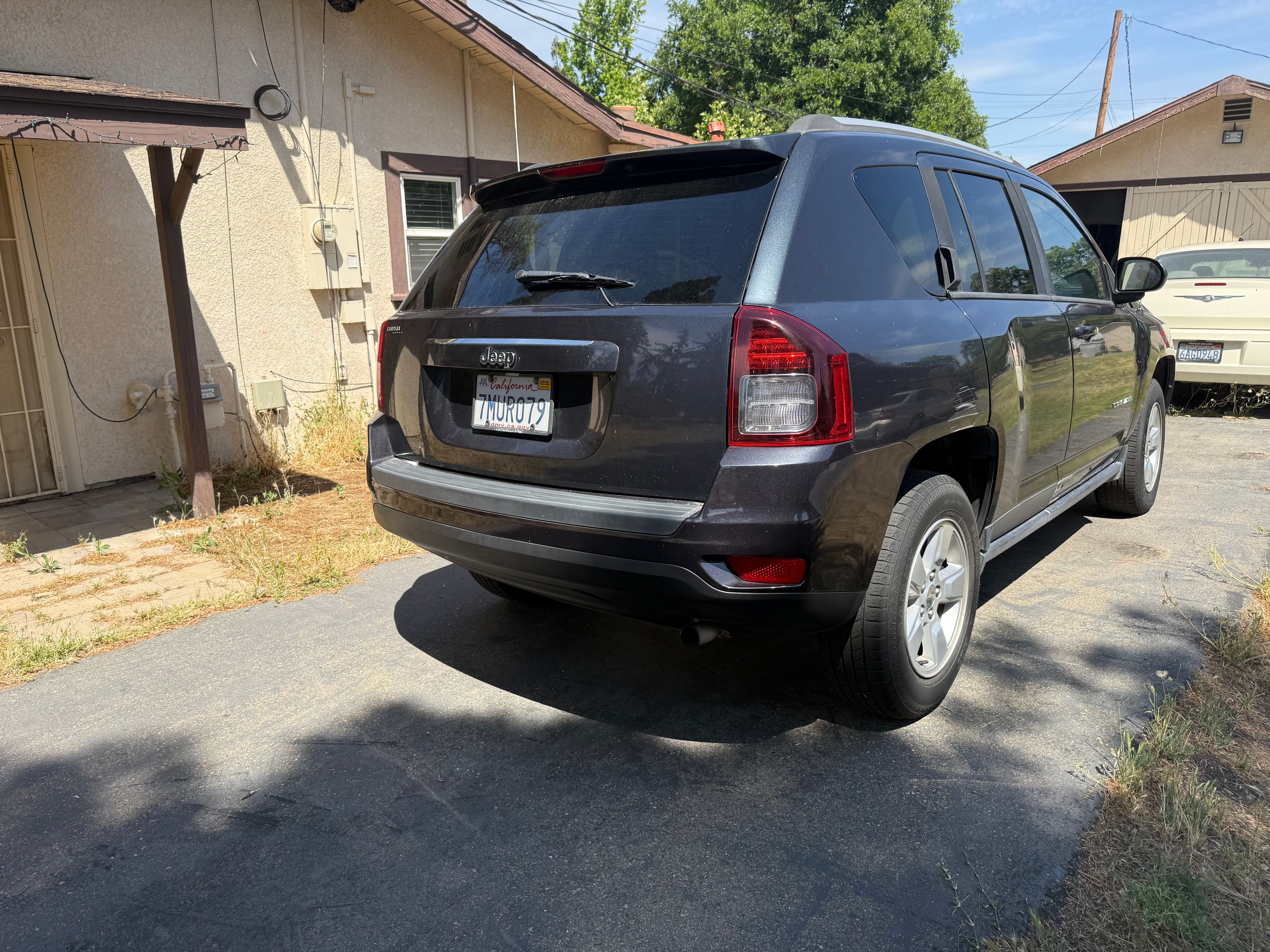Used 2015 Jeep Compass Sport w/ Power Value Group FWD image 4
