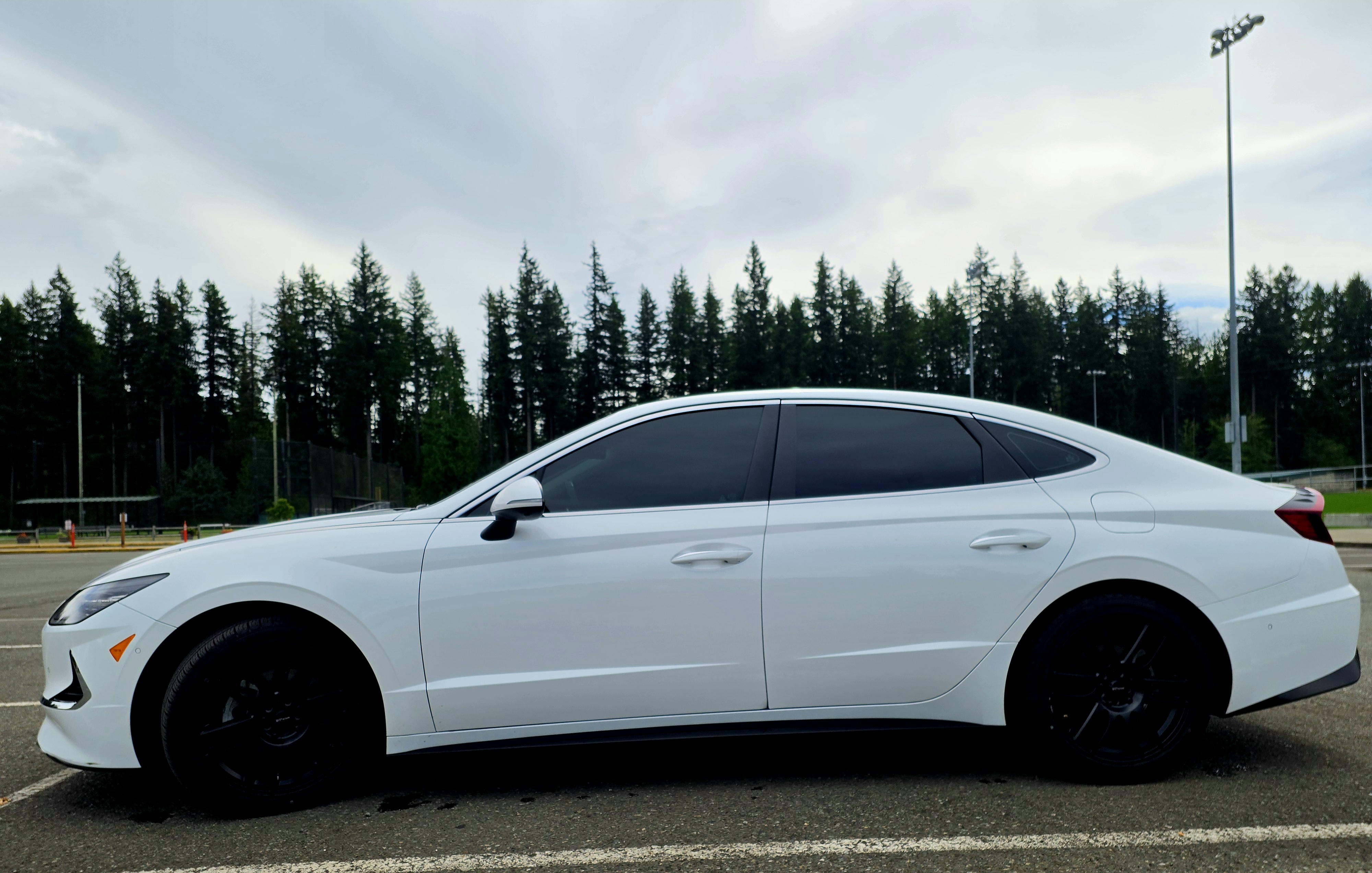 Used 2022 Hyundai Sonata Limited FWD image 12