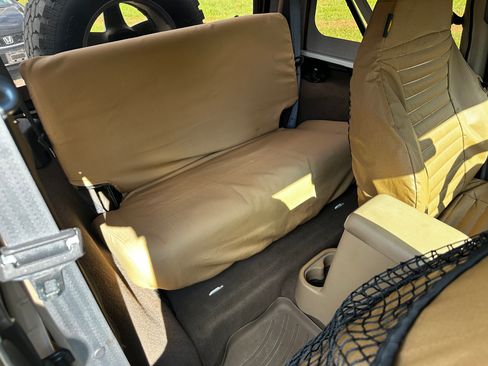 Used 2001 Jeep Wrangler Sahara AWD/4WD image 14