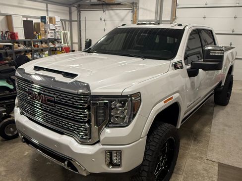 Used 2023 GMC Sierra 3500 Denali w/ Denali Ultimate Package image 11