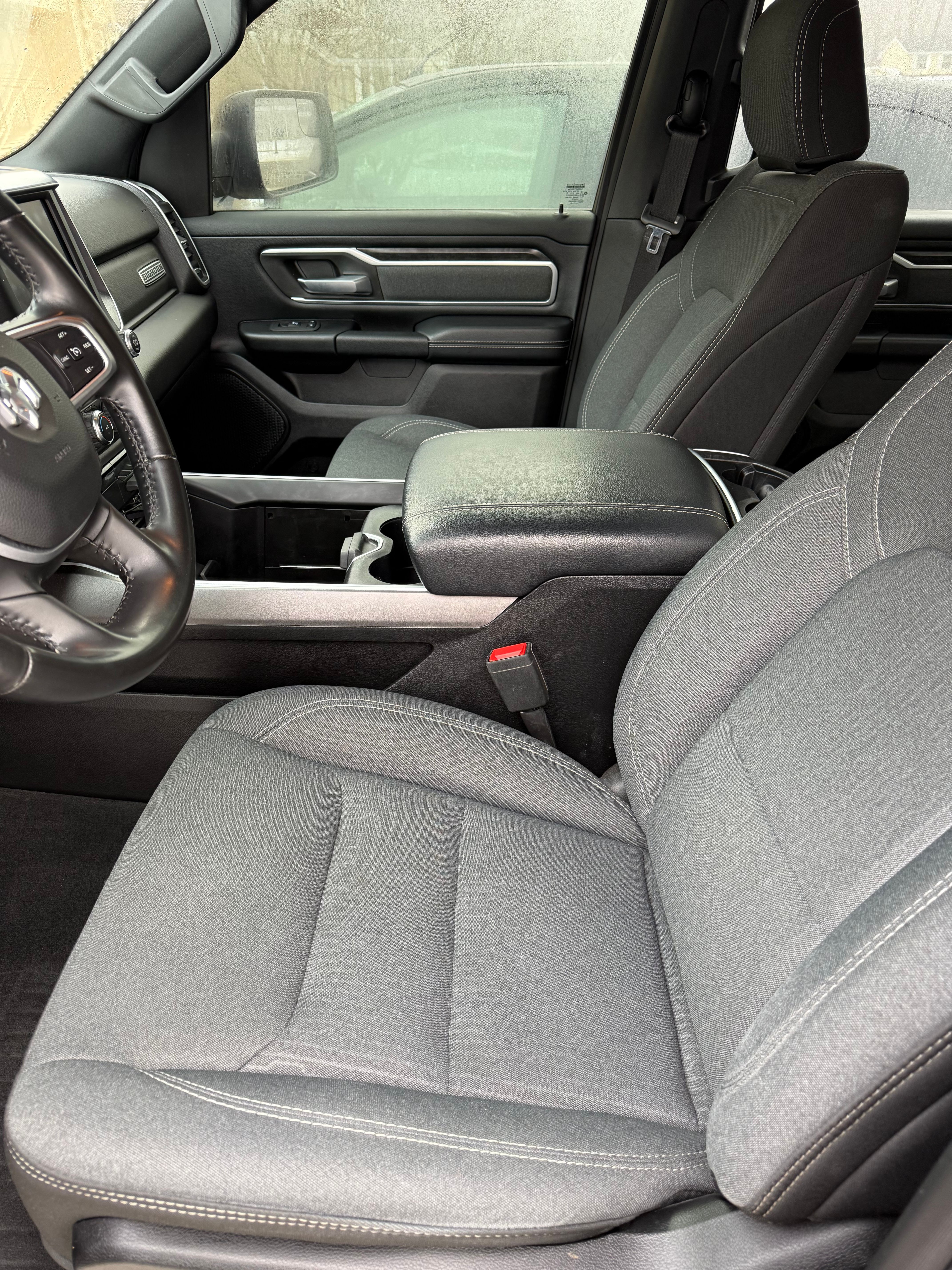 Used 2021 RAM 1500 Big Horn AWD/4WD image 4