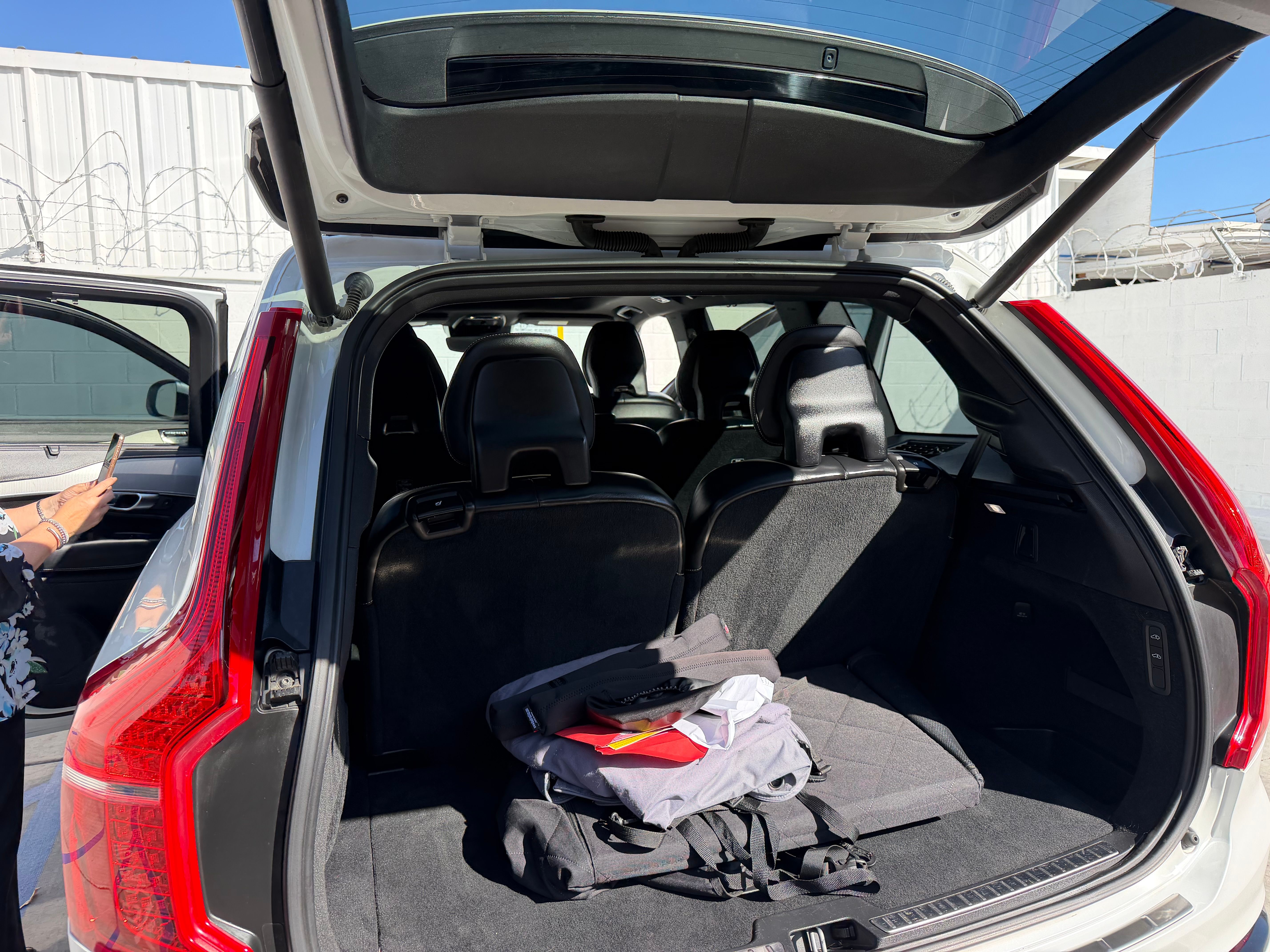 Used 2019 Volvo XC90 T6 R-Design w/ Advanced Package AWD/4WD image 15