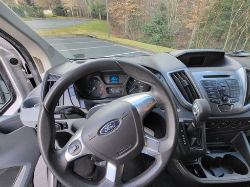 Used 2016 Ford Transit 350 XLT image 17