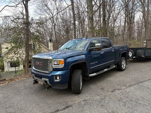 Used 2015 GMC Sierra 2500 Denali image 10